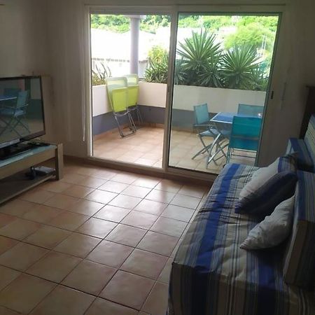 Charmant Appartement En Bord De Mer Avec Piscine Gourbeyre Eksteriør billede