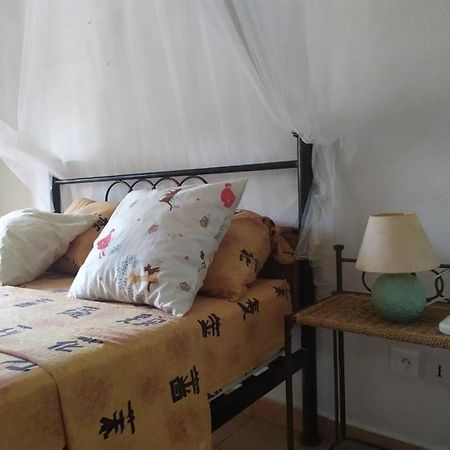Charmant Appartement En Bord De Mer Avec Piscine Gourbeyre Eksteriør billede